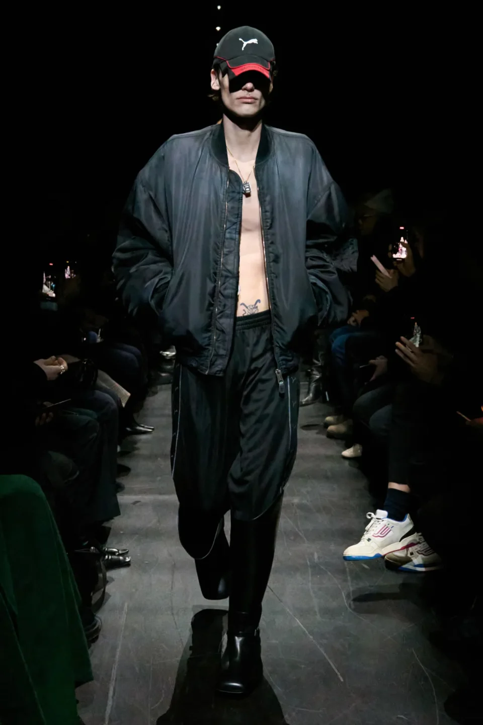 00048-balenciaga-fall-2025-ready-to-wear-credit-gorunway