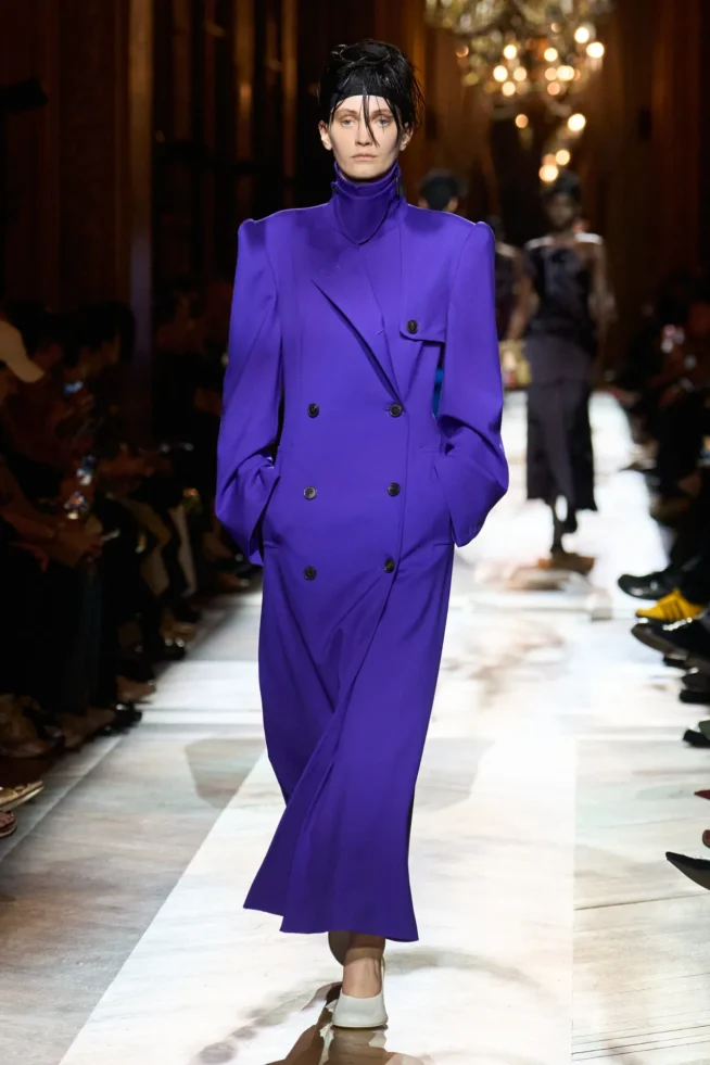00049-dries-van-noten-fall-2025-ready-to-wear-credit-gorunway