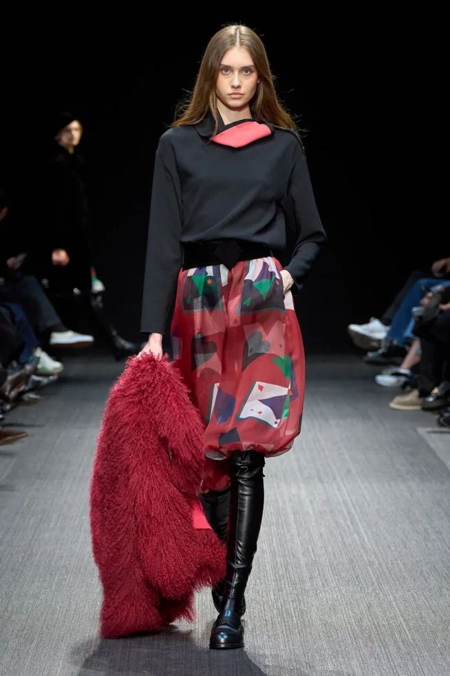 00049-emporio-armani-fall-2025-ready-to-wear-credit-gorunway