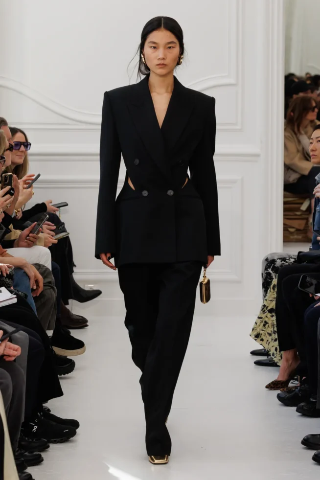 00049-givenchy-fall-2025-ready-to-wear-credit-brand