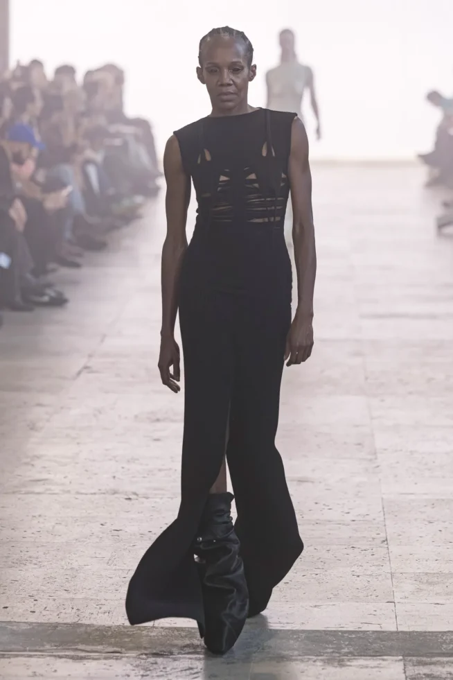 00049-rick-owens-fall-2025-ready-to-wear-credit-brand
