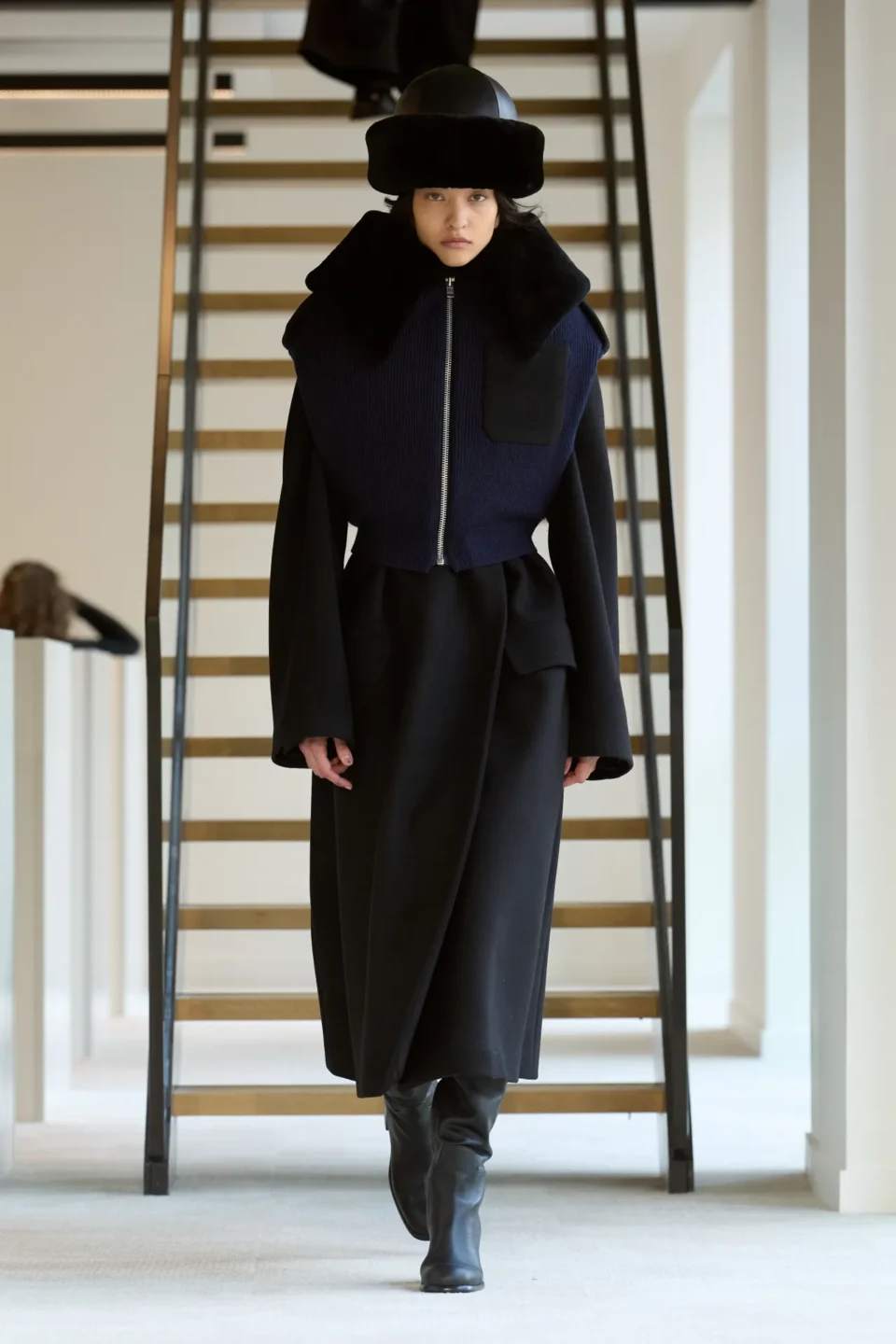 00050-duran-lantink-fall-2025-ready-to-wear-credit-gorunway