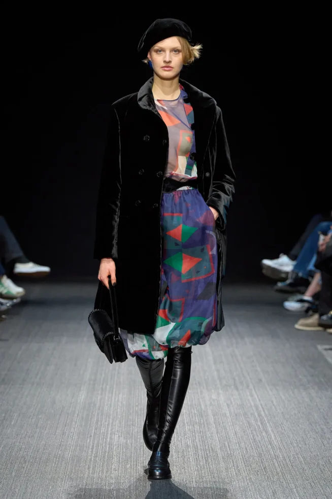 00050-emporio-armani-fall-2025-ready-to-wear-credit-gorunway