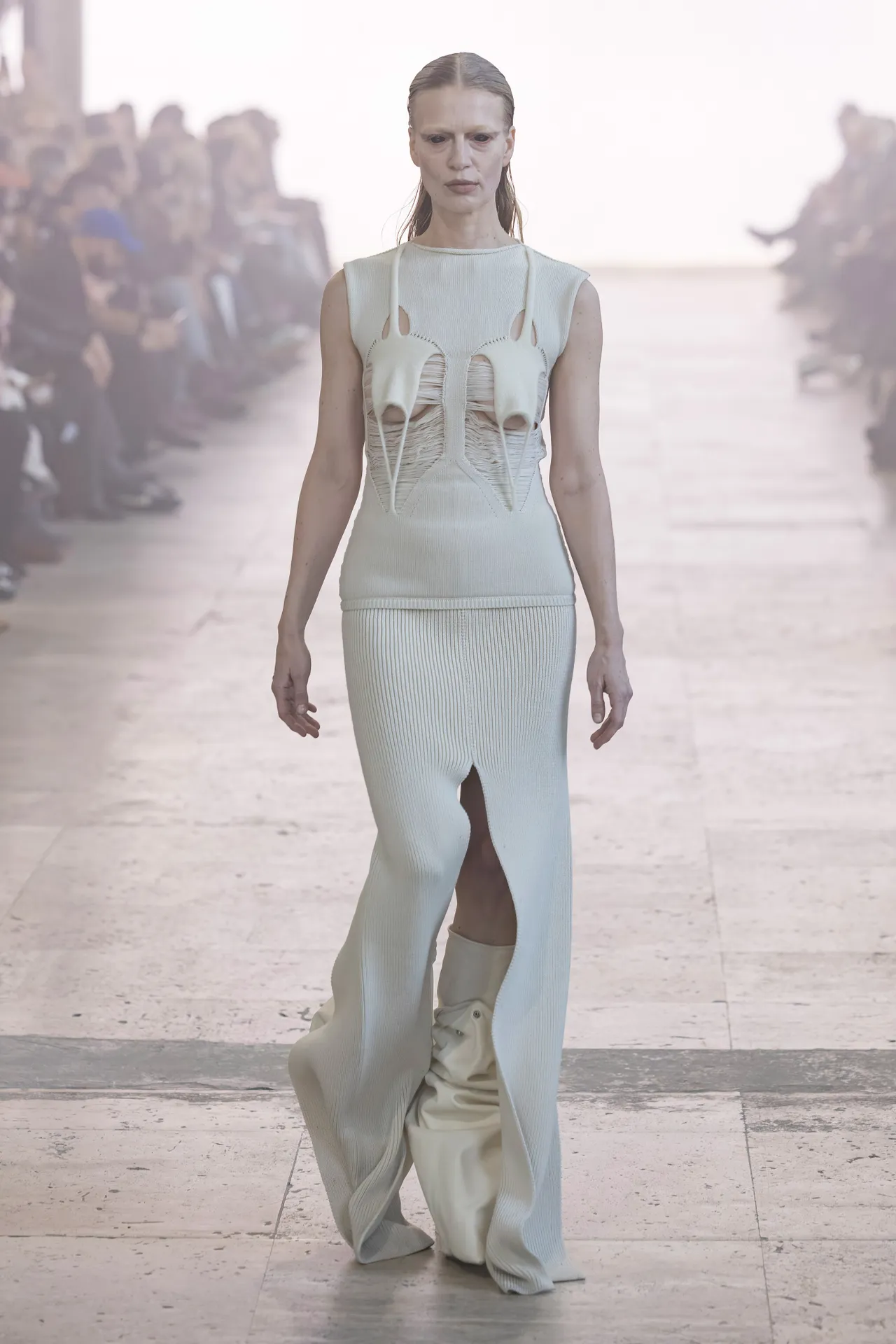 00050-rick-owens-fall-2025-ready-to-wear-credit-brand