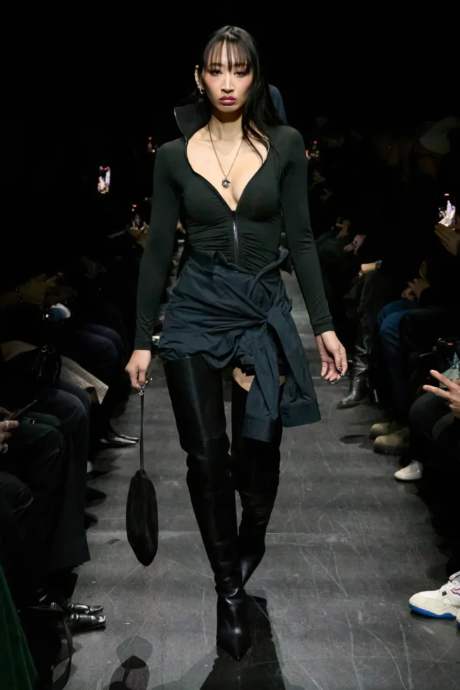 00051-balenciaga-fall-2025-ready-to-wear-credit-gorunway