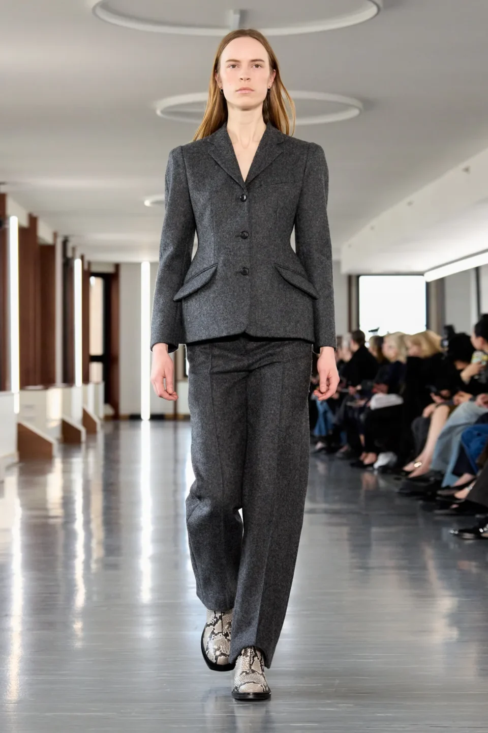 00051-bally-fall-2025-ready-to-wear-credit-gorunway