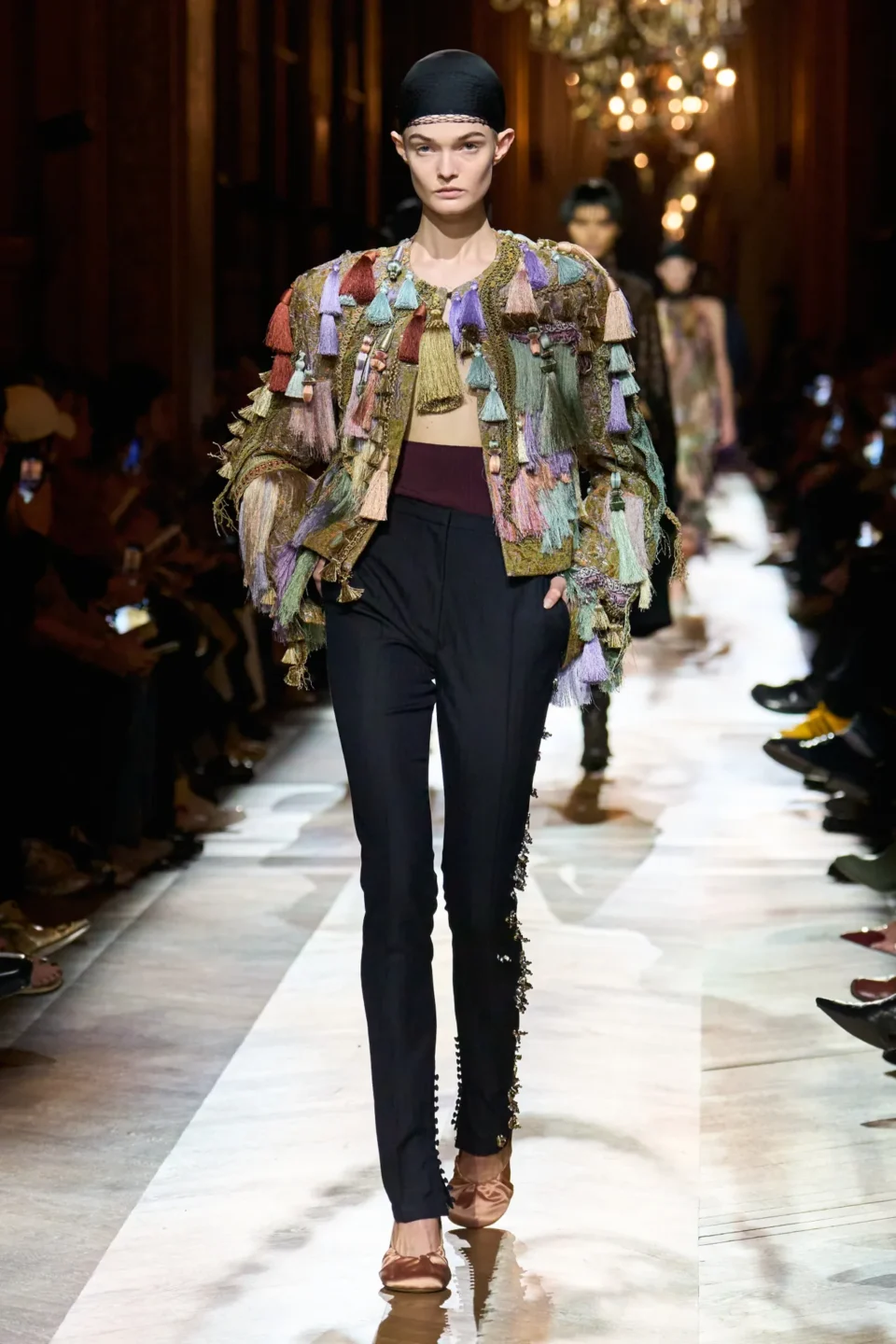 00051-dries-van-noten-fall-2025-ready-to-wear-credit-gorunway