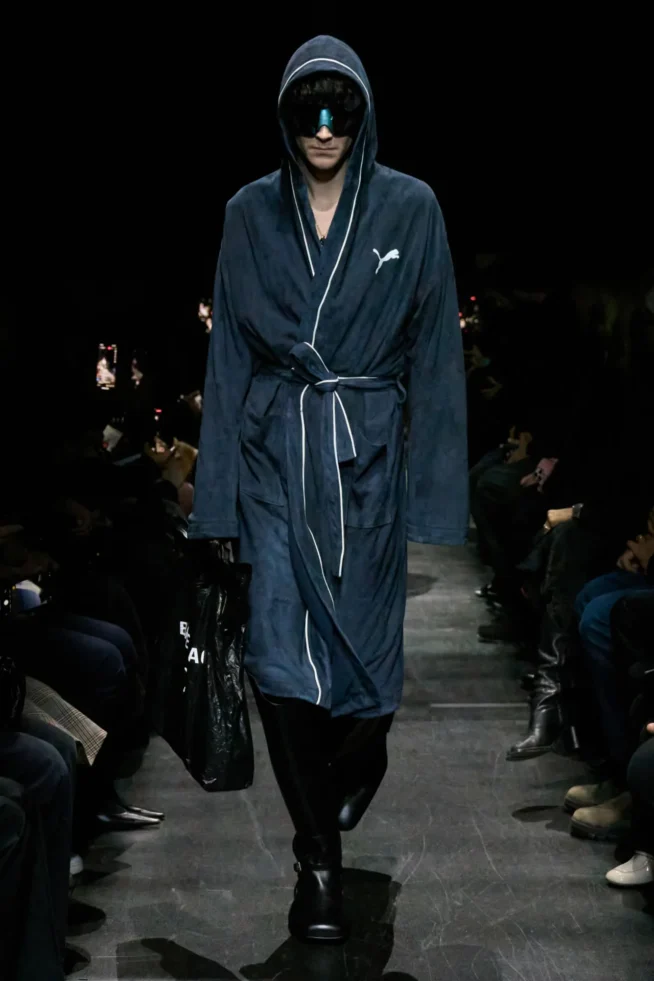 00052-balenciaga-fall-2025-ready-to-wear-credit-gorunway
