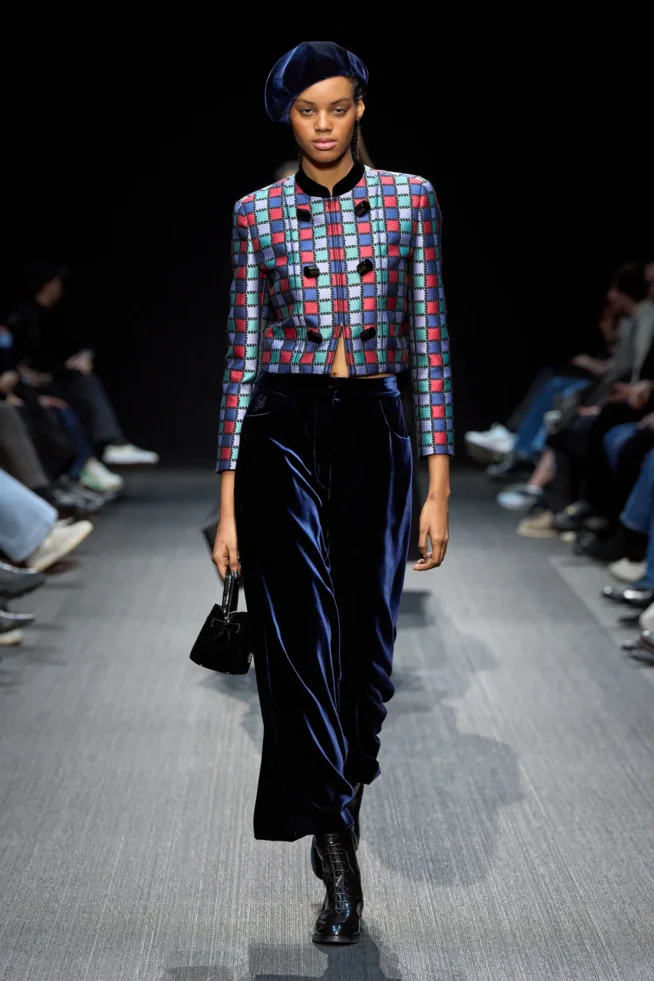 00052-emporio-armani-fall-2025-ready-to-wear-credit-gorunway