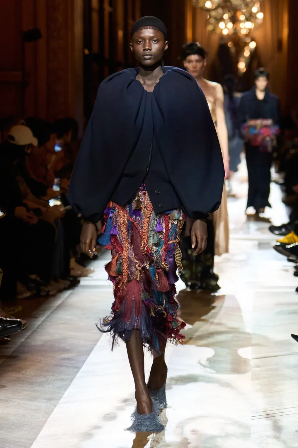 00054-dries-van-noten-fall-2025-ready-to-wear-credit-gorunway