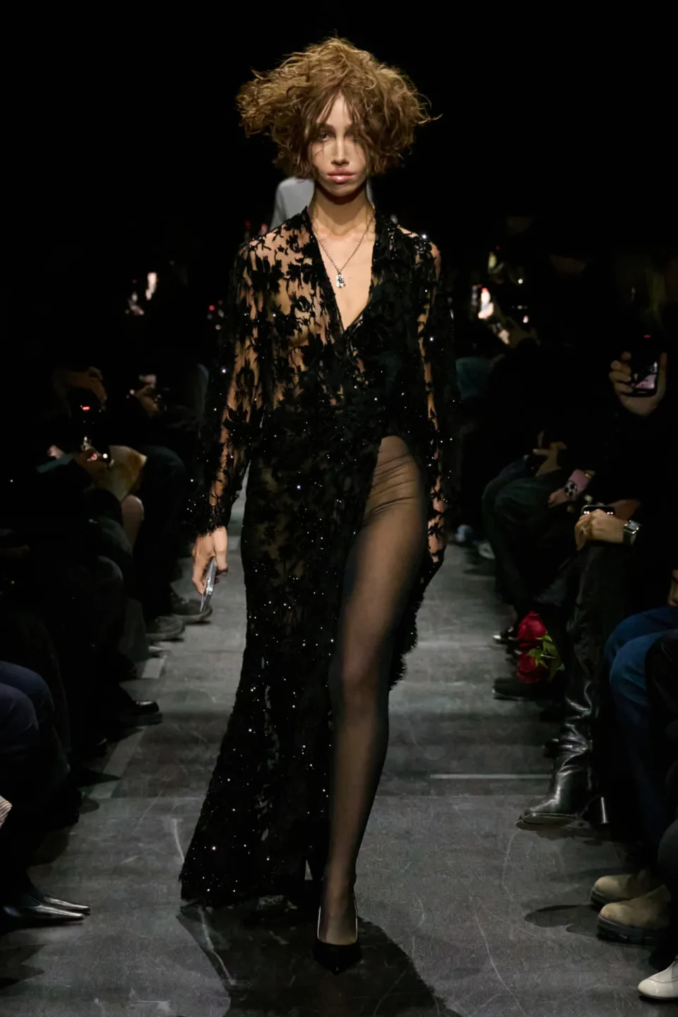 00061-balenciaga-fall-2025-ready-to-wear-credit-gorunway