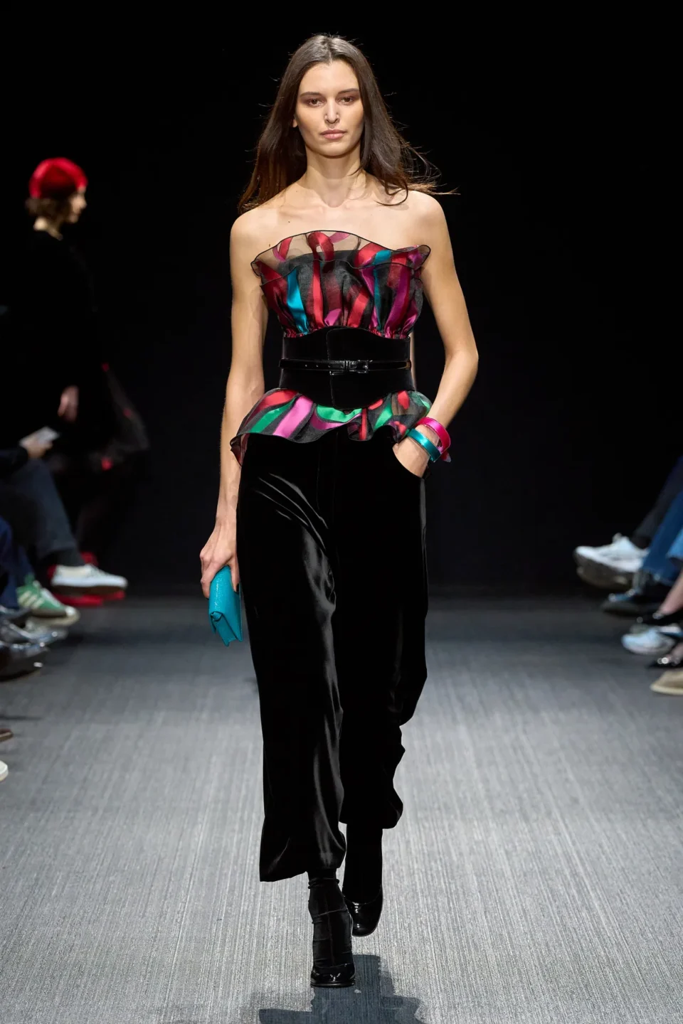 00066-emporio-armani-fall-2025-ready-to-wear-credit-gorunway