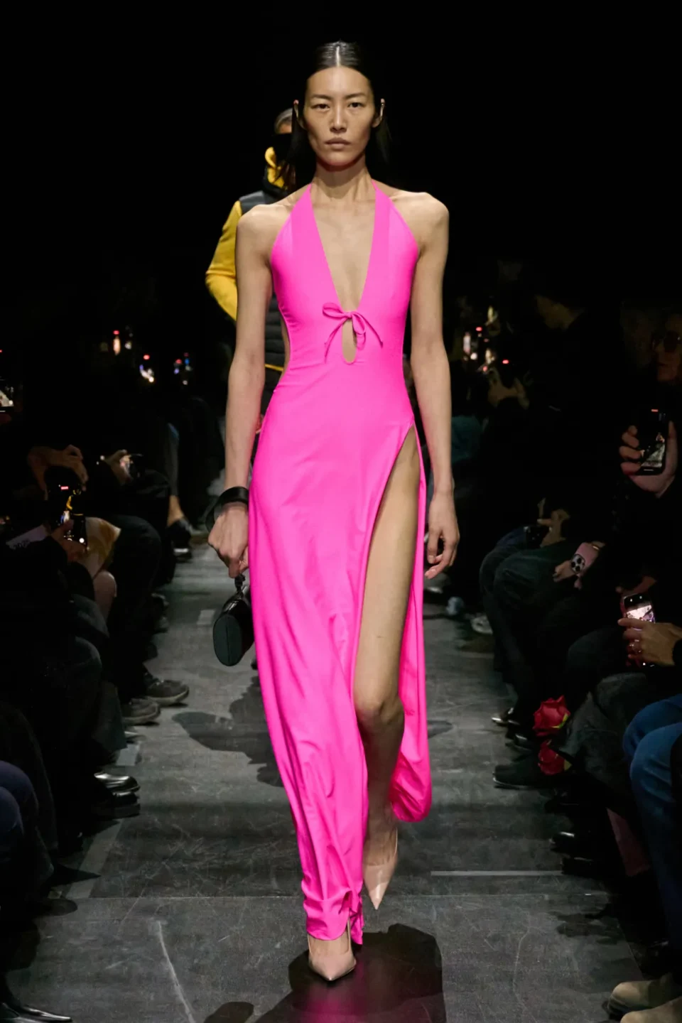 00067-balenciaga-fall-2025-ready-to-wear-credit-gorunway