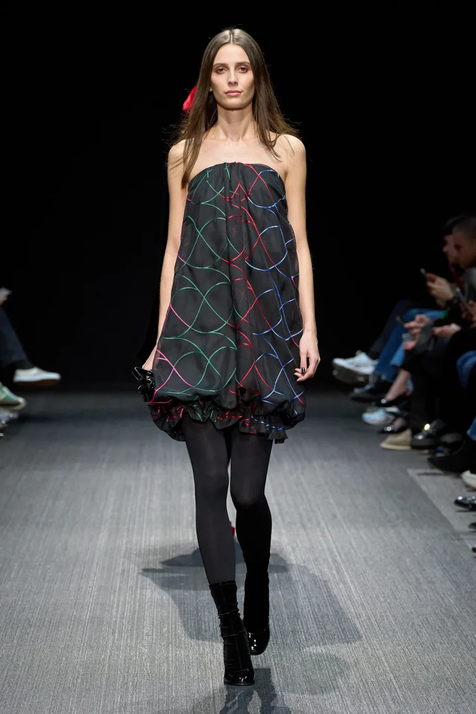 00067-emporio-armani-fall-2025-ready-to-wear-credit-gorunway