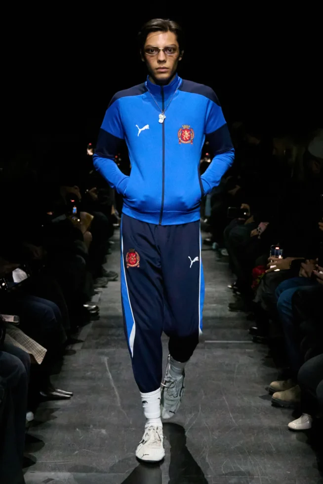 00070-balenciaga-fall-2025-ready-to-wear-credit-gorunway
