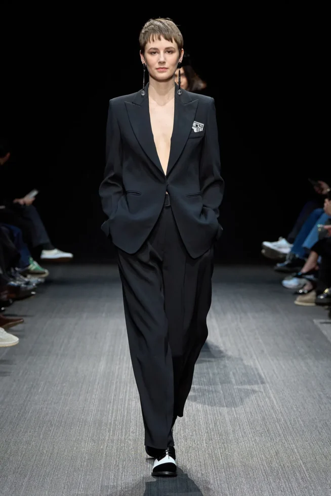 00072-emporio-armani-fall-2025-ready-to-wear-credit-gorunway