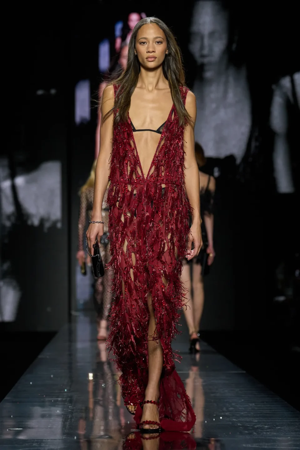 00073-dolce-and-gabbana-fall-2025-ready-to-wear-credit-gorunway