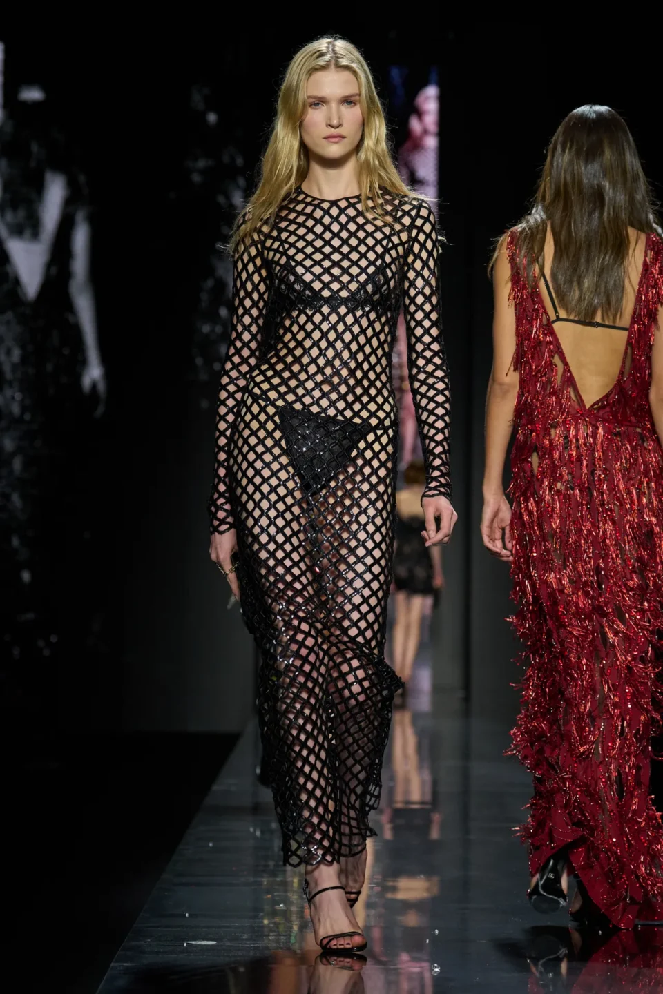 00074-dolce-and-gabbana-fall-2025-ready-to-wear-credit-gorunway