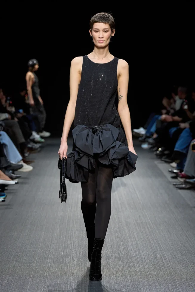 00086-emporio-armani-fall-2025-ready-to-wear-credit-gorunway