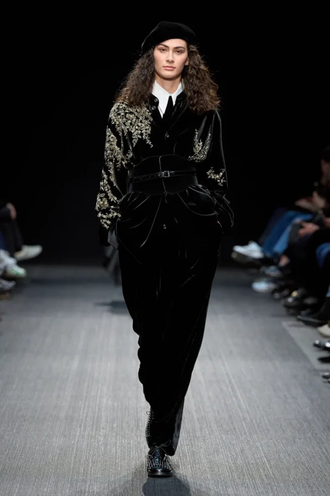 00091-emporio-armani-fall-2025-ready-to-wear-credit-gorunway
