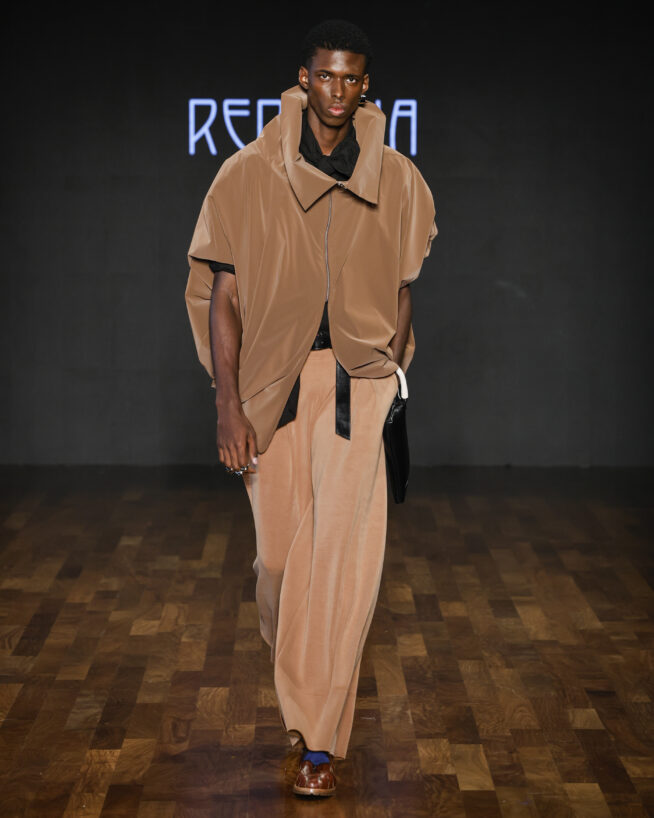 Reptilia

SPFW N59

Foto: Ze Takahashi/ @agfotosite