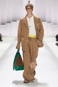 00001-dolce-and-gabbana-spring-2026-menswear-credit-gorunway