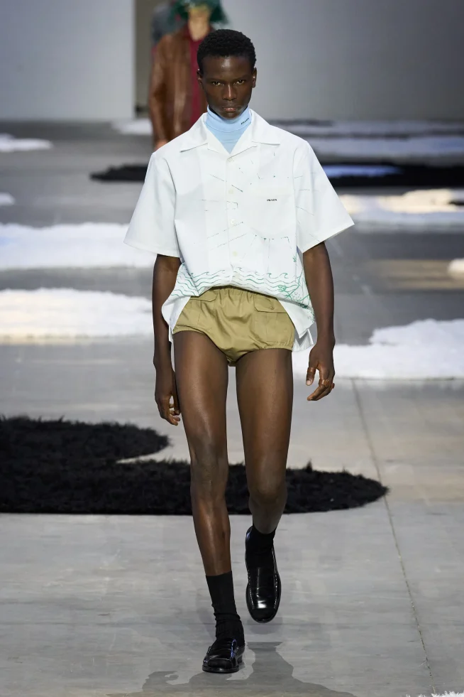 00001-prada-spring-2026-menswear-credit-gorunway