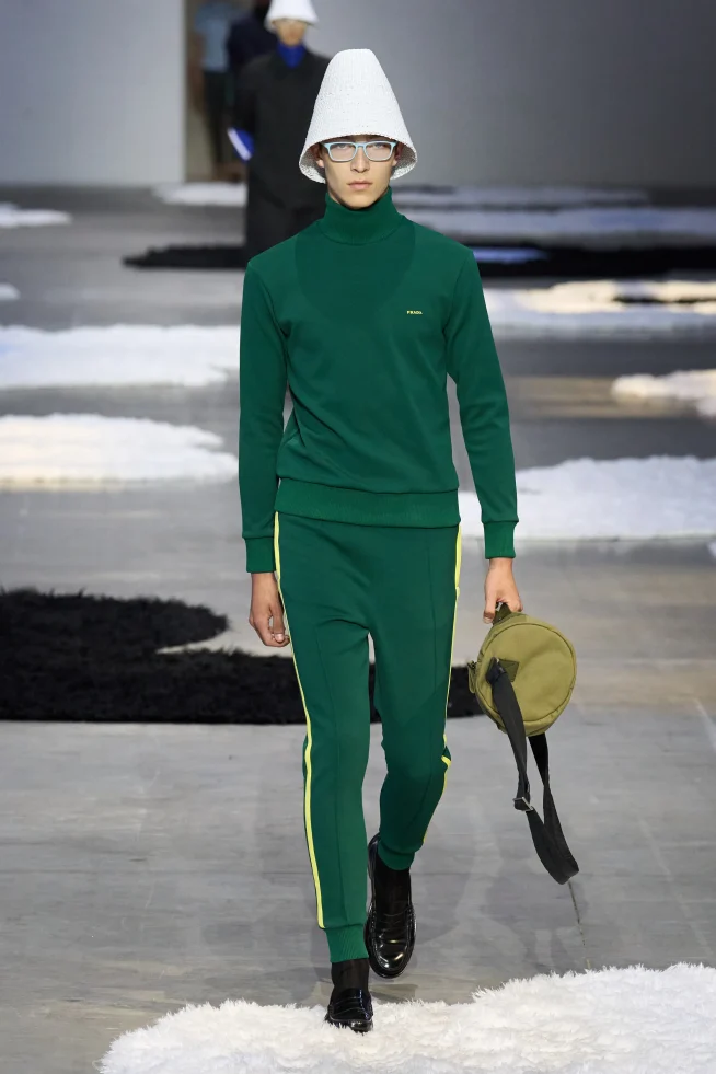 00005-prada-spring-2026-menswear-credit-gorunway