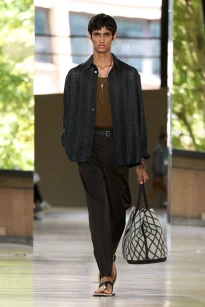 00006-hermes-spring-2026-menswear-credit-gorunway