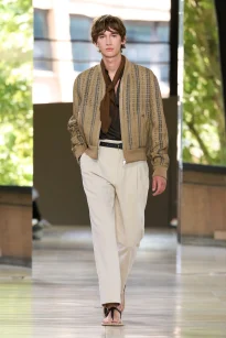 00007-hermes-spring-2026-menswear-credit-gorunway