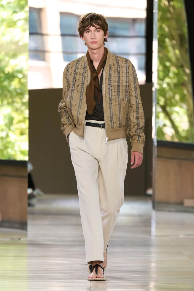 00007-hermes-spring-2026-menswear-credit-gorunway