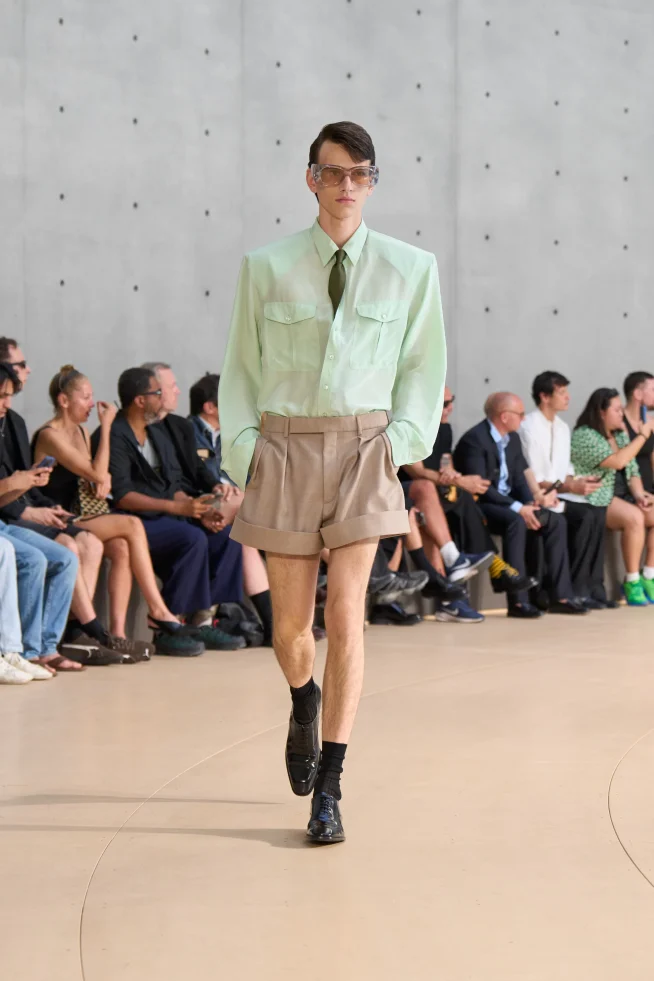 00007-saint-laurent-spring-2026-menswear-credit-gorunway