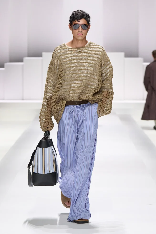 00008-dolce-and-gabbana-spring-2026-menswear-credit-gorunway