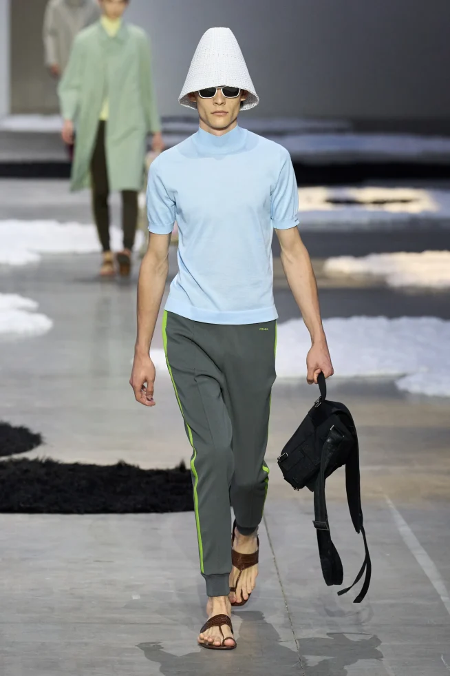 00008-prada-spring-2026-menswear-credit-gorunway