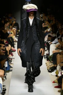 00010-comme-des-garcons-homme-plus-spring-2026-menswear-credit-gorunway