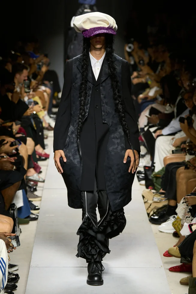 00010-comme-des-garcons-homme-plus-spring-2026-menswear-credit-gorunway