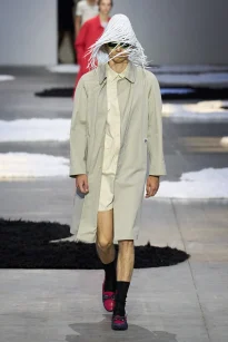 00010-prada-spring-2026-menswear-credit-gorunway