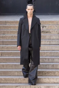 00010-rick-owens-spring-2026-menswear-credit-owenscorp
