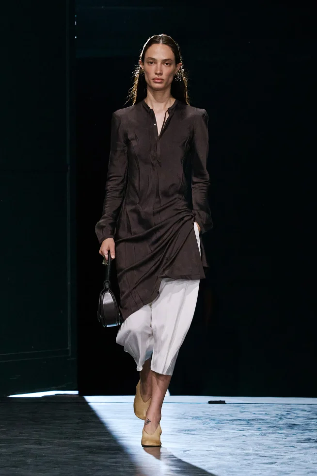 00014-lemaire-spring-2026-menswear-credit-gregoire-avenel