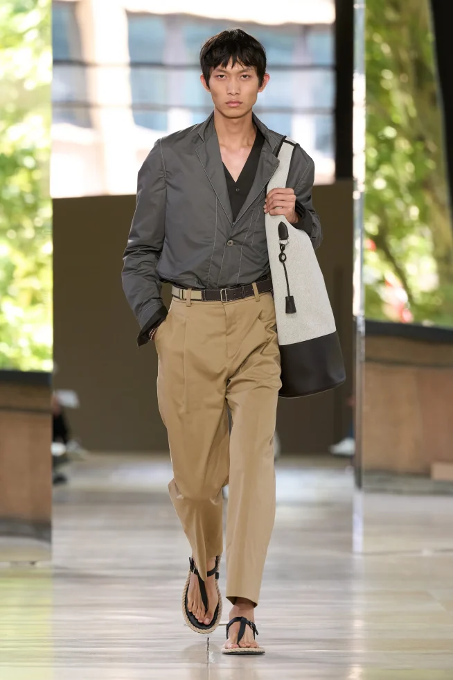 00016-hermes-spring-2026-menswear-credit-gorunway