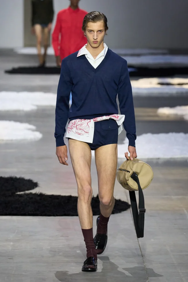 00016-prada-spring-2026-menswear-credit-gorunway