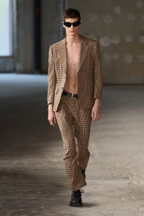 00017-junya-watanabe-spring-2026-menswear-credit-gorunway