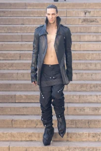 00018-rick-owens-spring-2026-menswear-credit-owenscorp