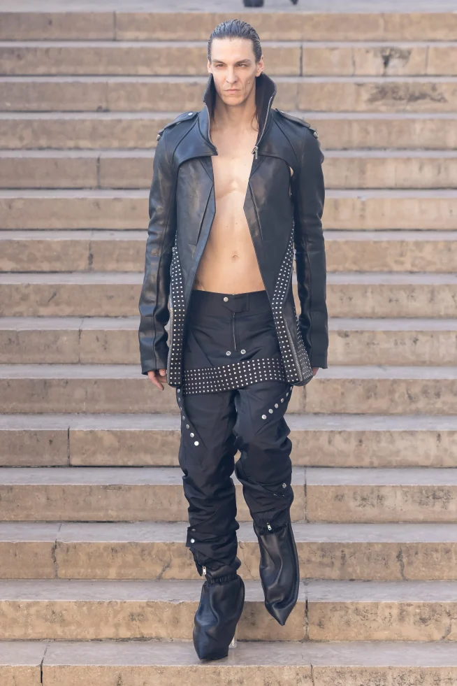 00018-rick-owens-spring-2026-menswear-credit-owenscorp