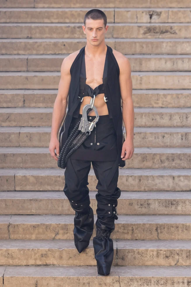 00019-rick-owens-spring-2026-menswear-credit-owenscorp