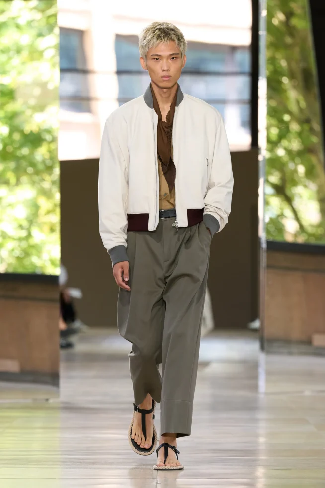 00020-hermes-spring-2026-menswear-credit-gorunway