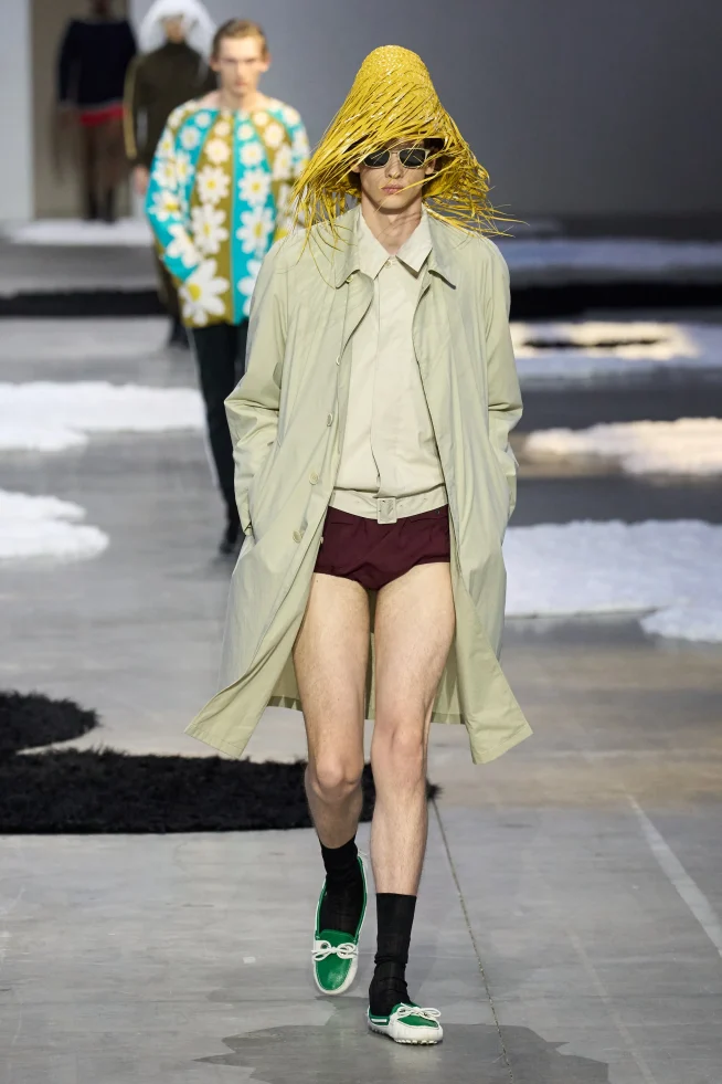 00020-prada-spring-2026-menswear-credit-gorunway