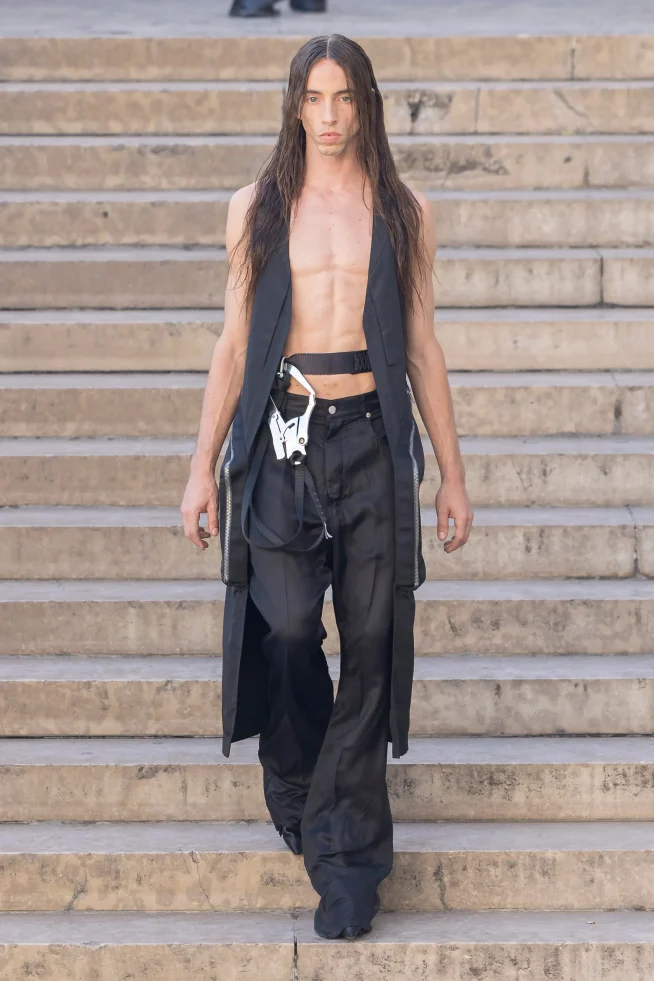 00020-rick-owens-spring-2026-menswear-credit-owenscorp