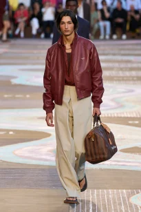 00022-louis-vuitton-spring-2026-menswear-credit-gorunway