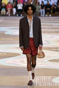 00024-louis-vuitton-spring-2026-menswear-credit-gorunway
